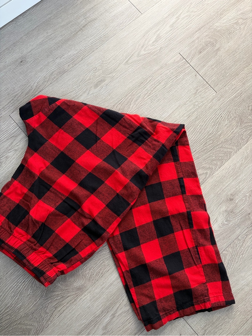 chic Red and Black Buffalo Plaid Pants